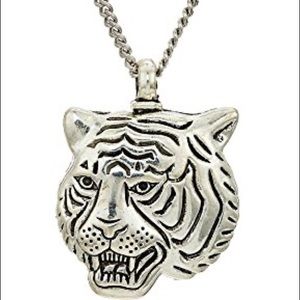 Vanessa Mooney The Latifa Tiger necklace